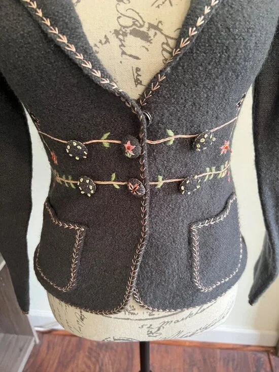 Lucidity Wool Blazer Grey Floral Embroidered Snap Button Pockets Boho Fairy S - Picture 3 of 11